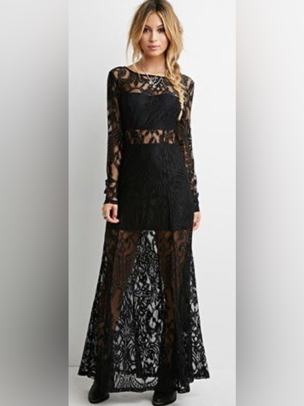 Forever 21 Black Lace Dress. Sz. M
Festive Lace Maxi Dress